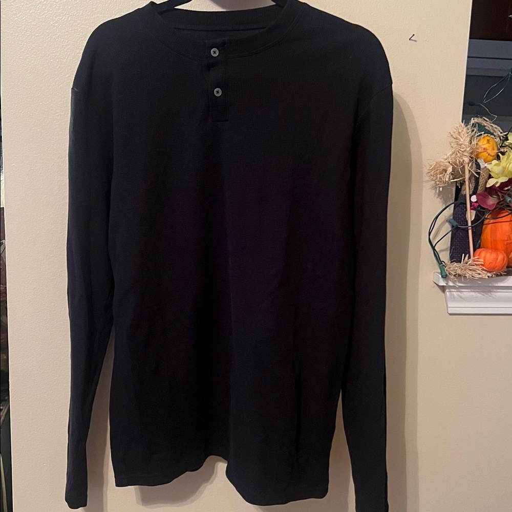 Black Base Thermal Layer undershirt Long Sleeve Classic Athletic Shirt   L